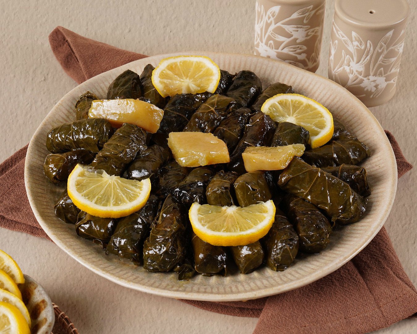 Box of vine leaves 60 pieces